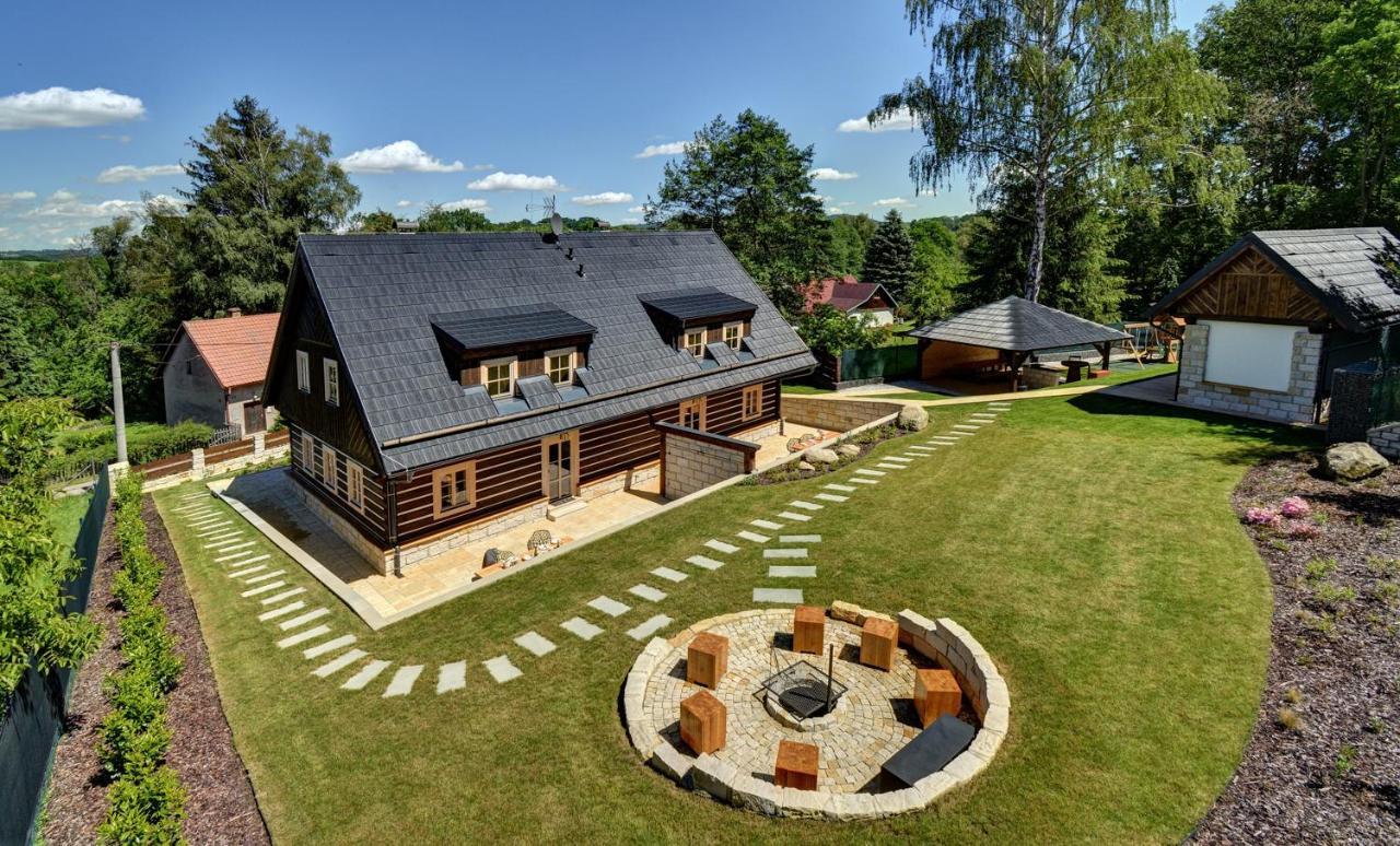 Roubenka Pod Troskami Lägenhet Ktová Exteriör bild