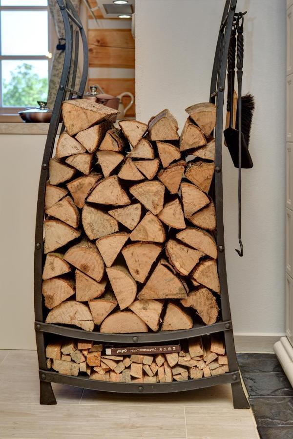 Roubenka Pod Troskami Lägenhet Ktová Exteriör bild